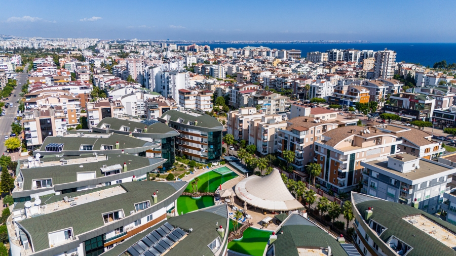 Antalya'nın Gayrimenkul Potansiyeli: Yatırımcılar için 2025/2026 Fırsatları 