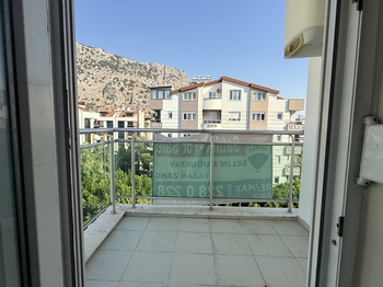 KONYAALTI HURMA MAHALLESİ VİA MARİS 1 SİTESİ 1+1 SATILIK DAİRE