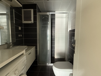 KONYAALTI HURMA MAHALLESİ VİA MARİS 1 SİTESİ 1+1 SATILIK DAİRE