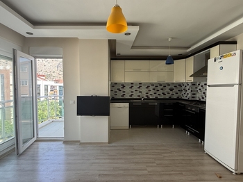 KONYAALTI HURMA MAHALLESİ VİA MARİS 1 SİTESİ 1+1 SATILIK DAİRE